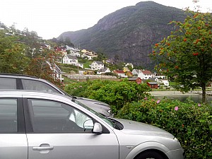 Mur ifb med tomtearbeid Winjum Aurland