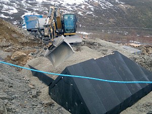 FV 243 Aurland-Lærdal, kunstprosjekt Bjørnehi Vedahaugane