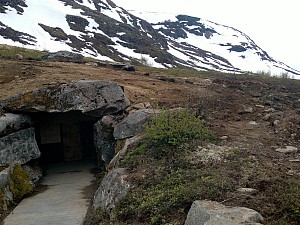 FV 243 Aurland-Lærdal, kunstprosjekt Bjørnehi Vedahaugane